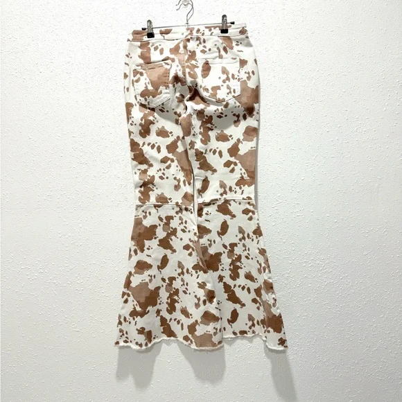 Altar'd State High rise animal print extra Flare Pants L - Picture 11 of 11